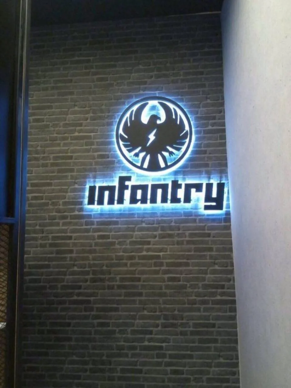 ผลงานป้ายป้ายไฟออกหลัง INFINITY CLINIC