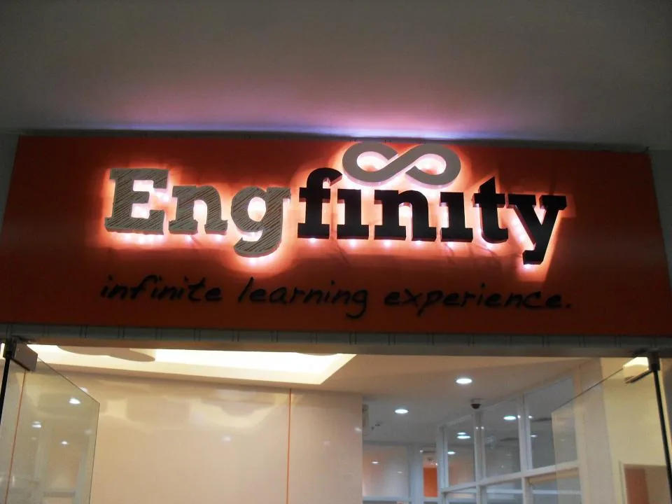 ผลงานป้ายป้ายไฟออกหลัง Engfinity